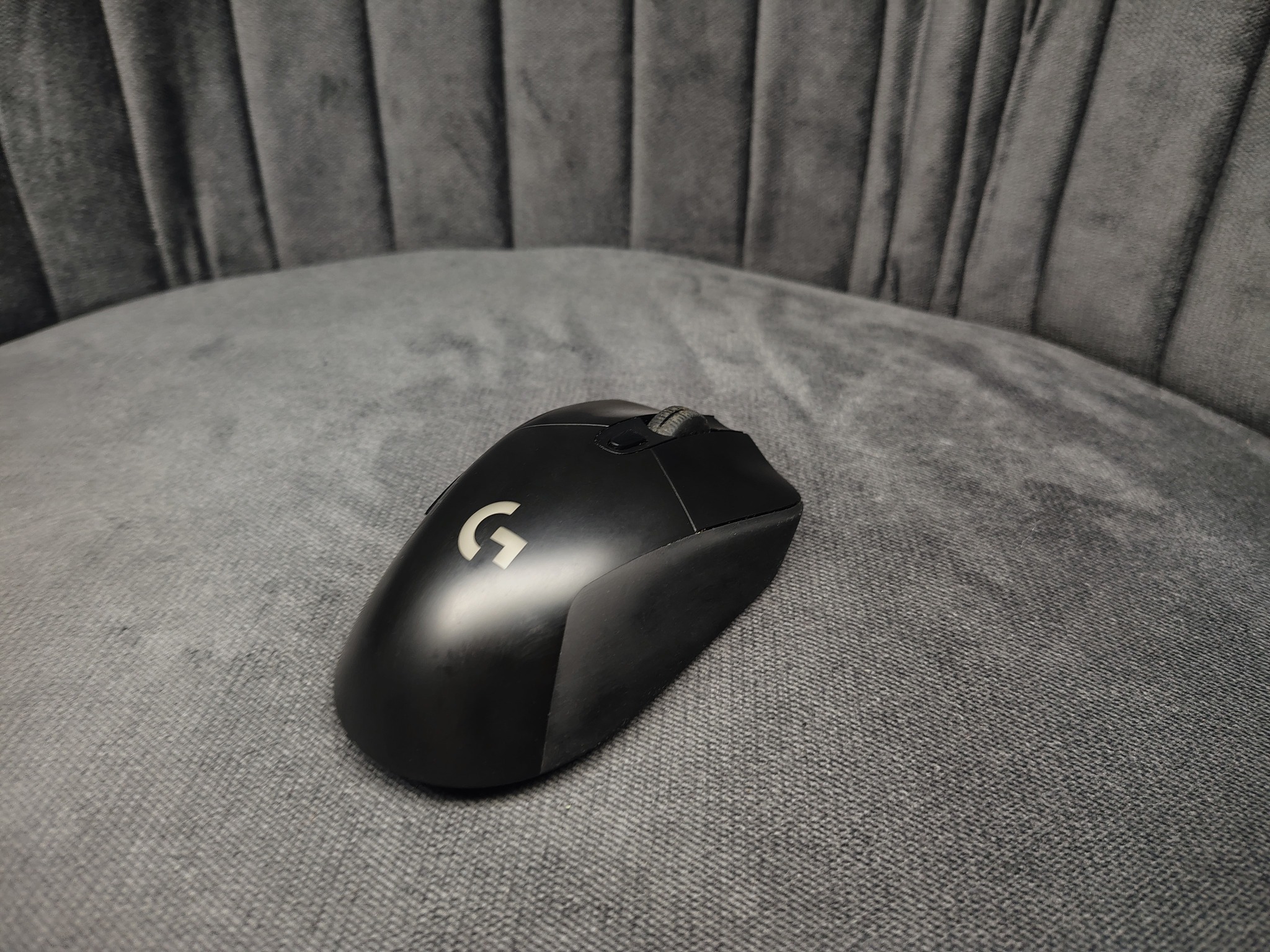Logitech G703 Lightspeed Wireless Gaming Mouse - Image 4