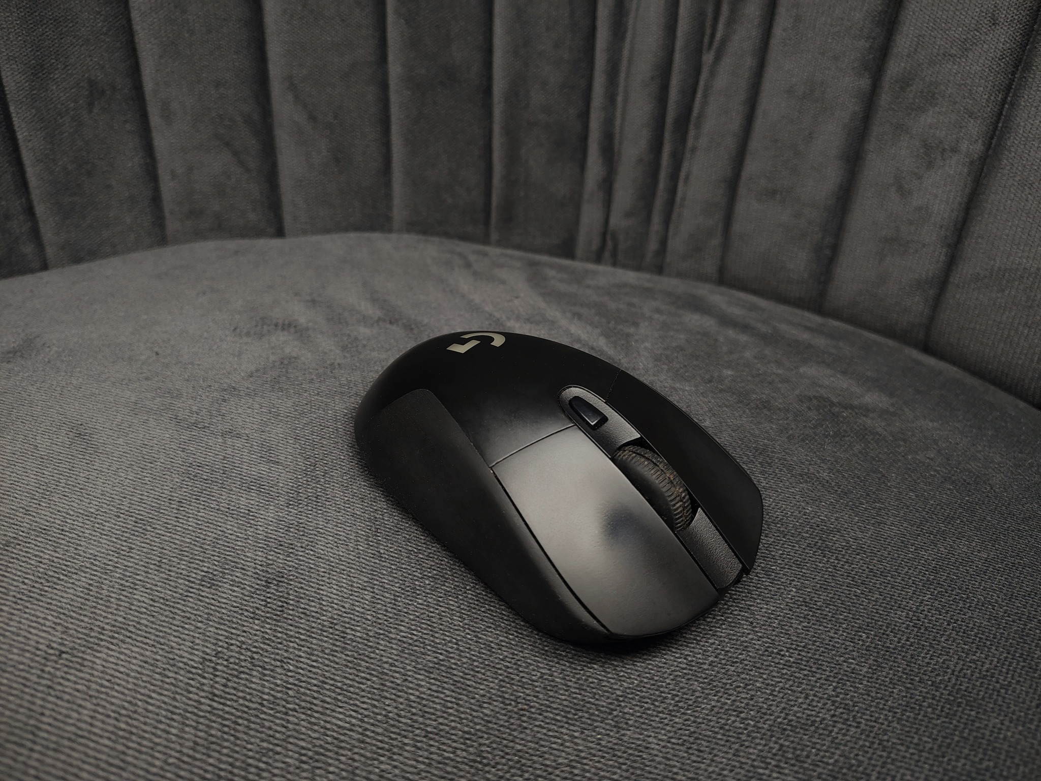 Logitech G703 Lightspeed Wireless Gaming Mouse - Image 5