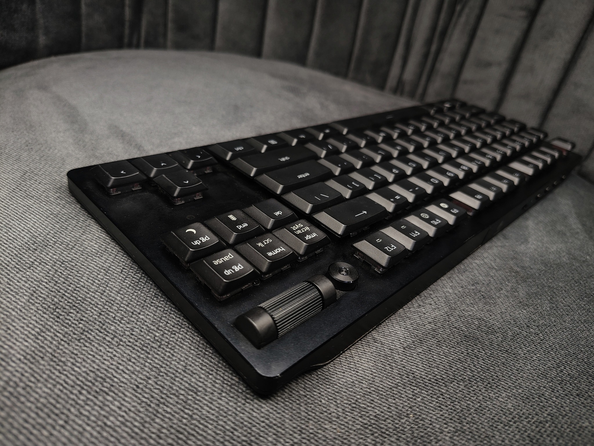 Razer DeathStalker V2 Pro TKL Wireless Gaming Keyboard (Black) - Image 5