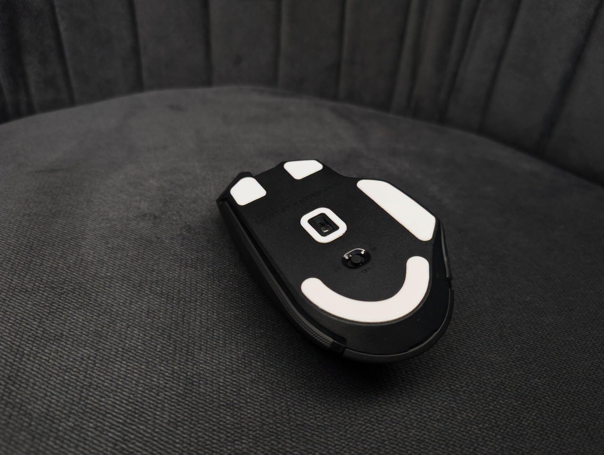 Razer Basilisk V3 X HyperSpeed Customizable Wireless Gaming Mouse - Image 6