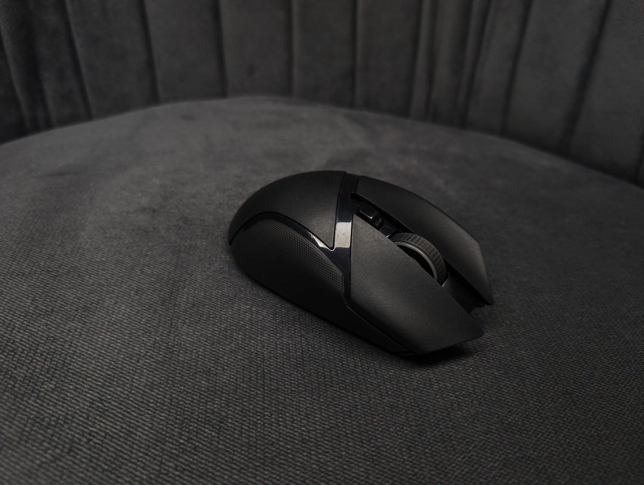 Razer Basilisk V3 X HyperSpeed Customizable Wireless Gaming Mouse - Image 5