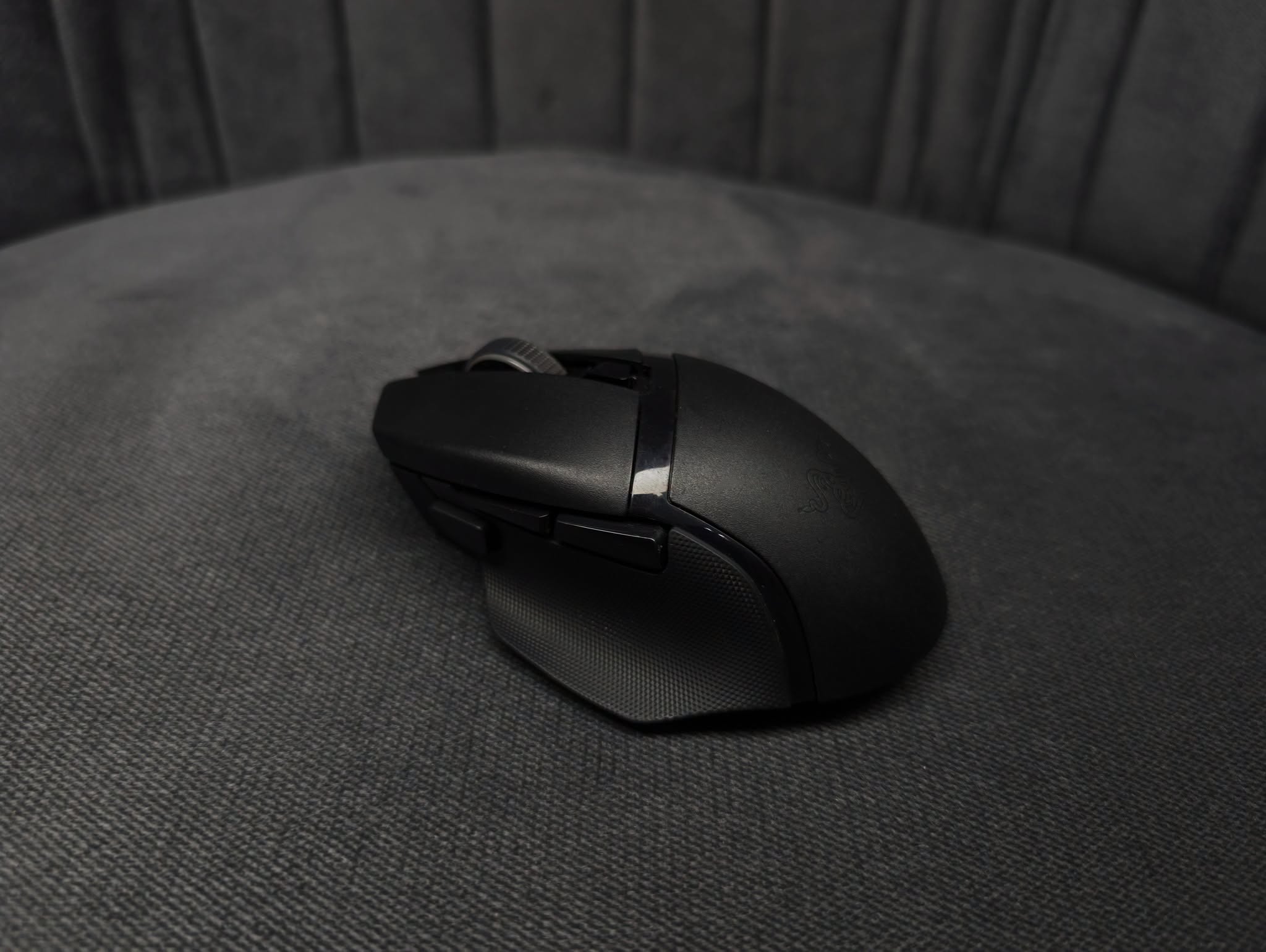 Razer Basilisk V3 X HyperSpeed Customizable Wireless Gaming Mouse - Image 2