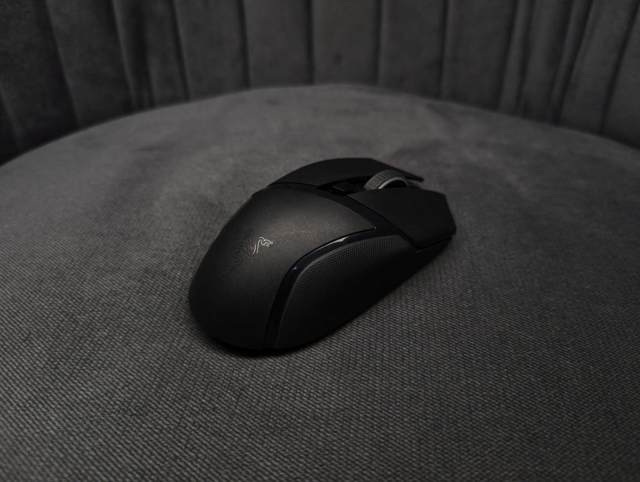 Razer Basilisk V3 X HyperSpeed Customizable Wireless Gaming Mouse - Image 4