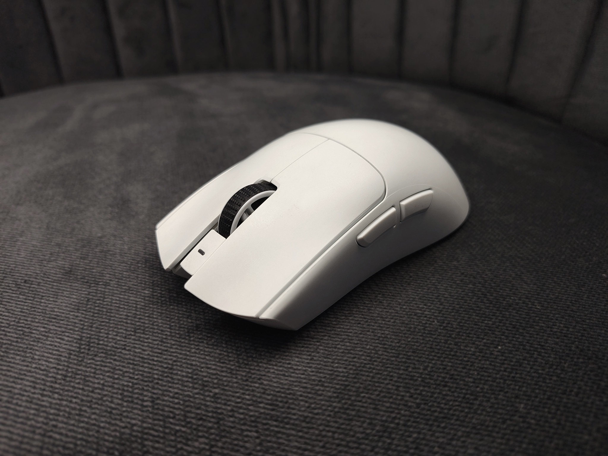 Razer Viper V3 Pro Wireless Gaming Mouse (White) - Image 8