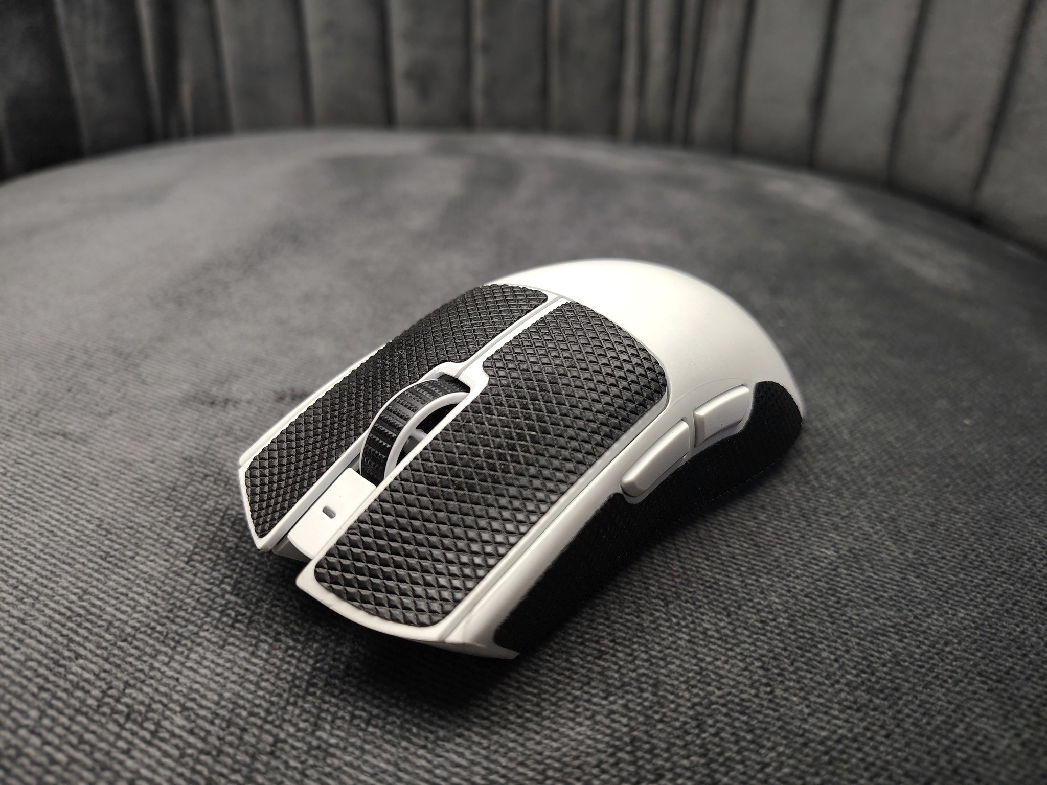 Razer Viper V3 Pro Wireless Gaming Mouse (White) - Image 9