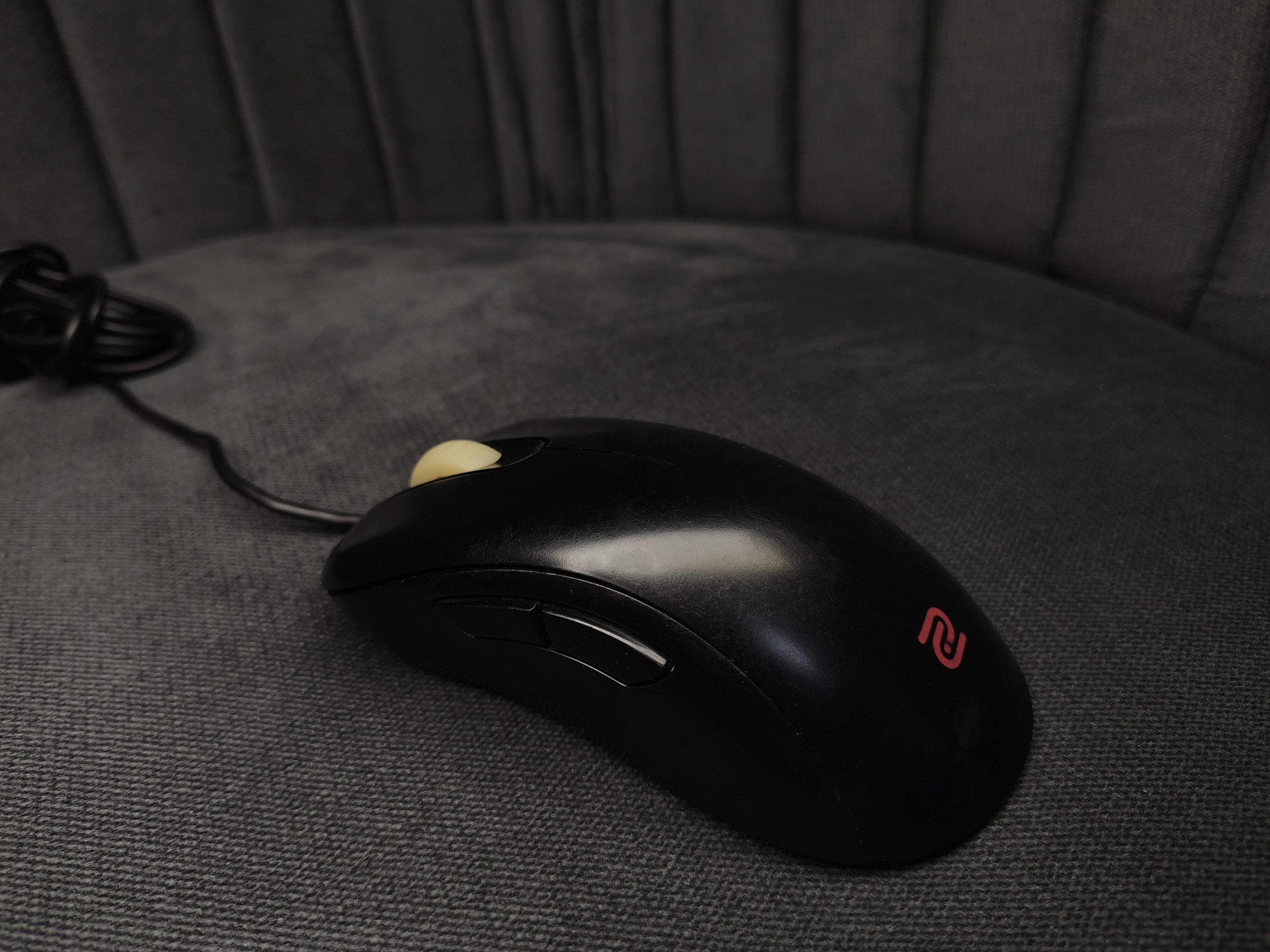 BenQ Zowie Ec1-A Ergonomic Gaming Mouse For Esports - Image 3