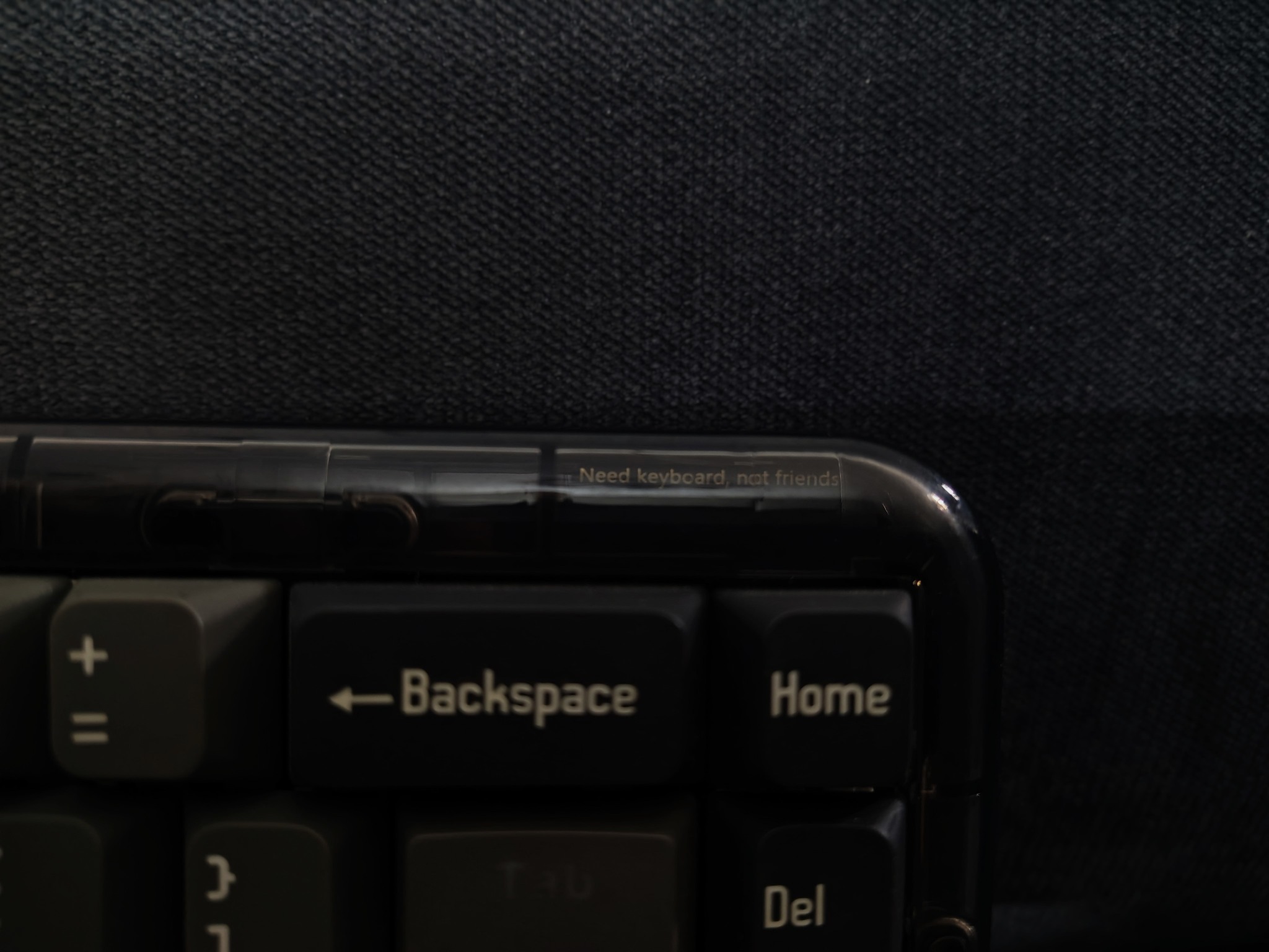 MelGeek MOJO68 Retro 65% Gaming Mechanical Keyboard - Image 5