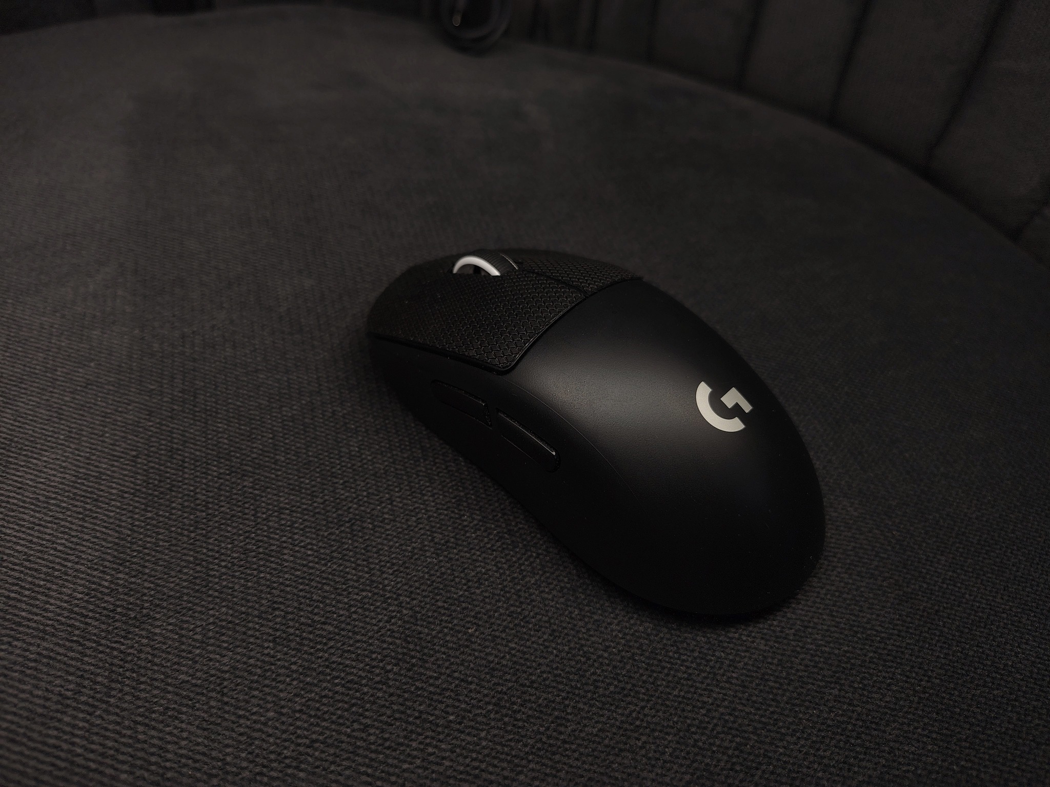 Logitech G PRO X SUPERLIGHT 2 8Khz Wireless Gaming Mouse (Black) - Image 2