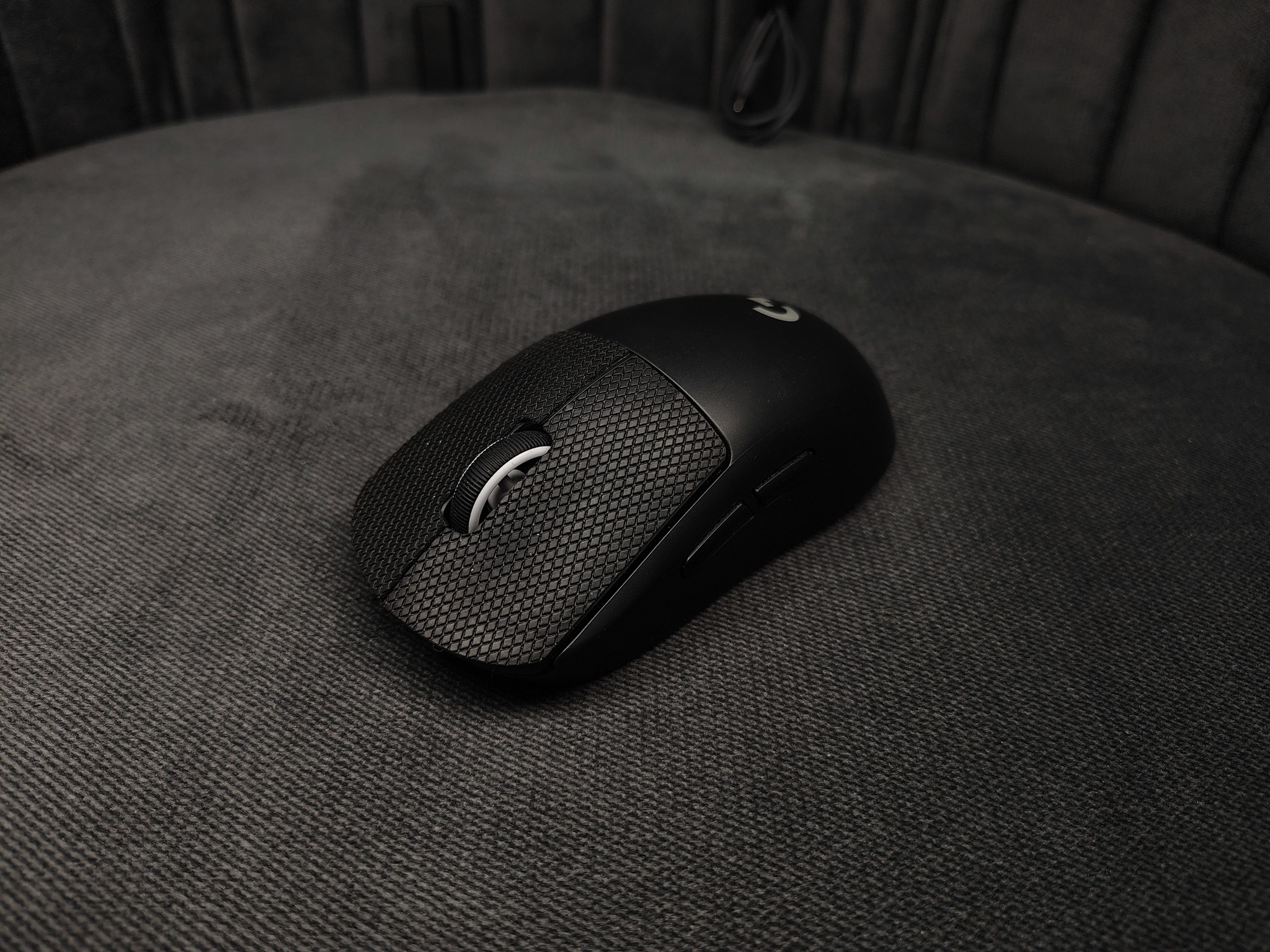 Logitech G PRO X SUPERLIGHT 2 8Khz Wireless Gaming Mouse (Black) - Image 3