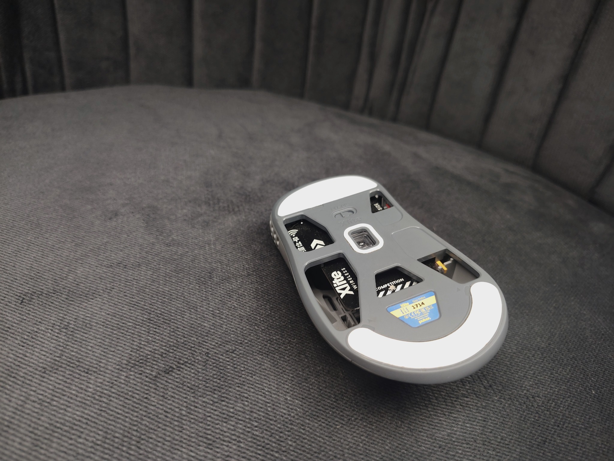 Pulsar Xlite V2 Mini (Size 1) Super Light Gaming Mouse - Image 6