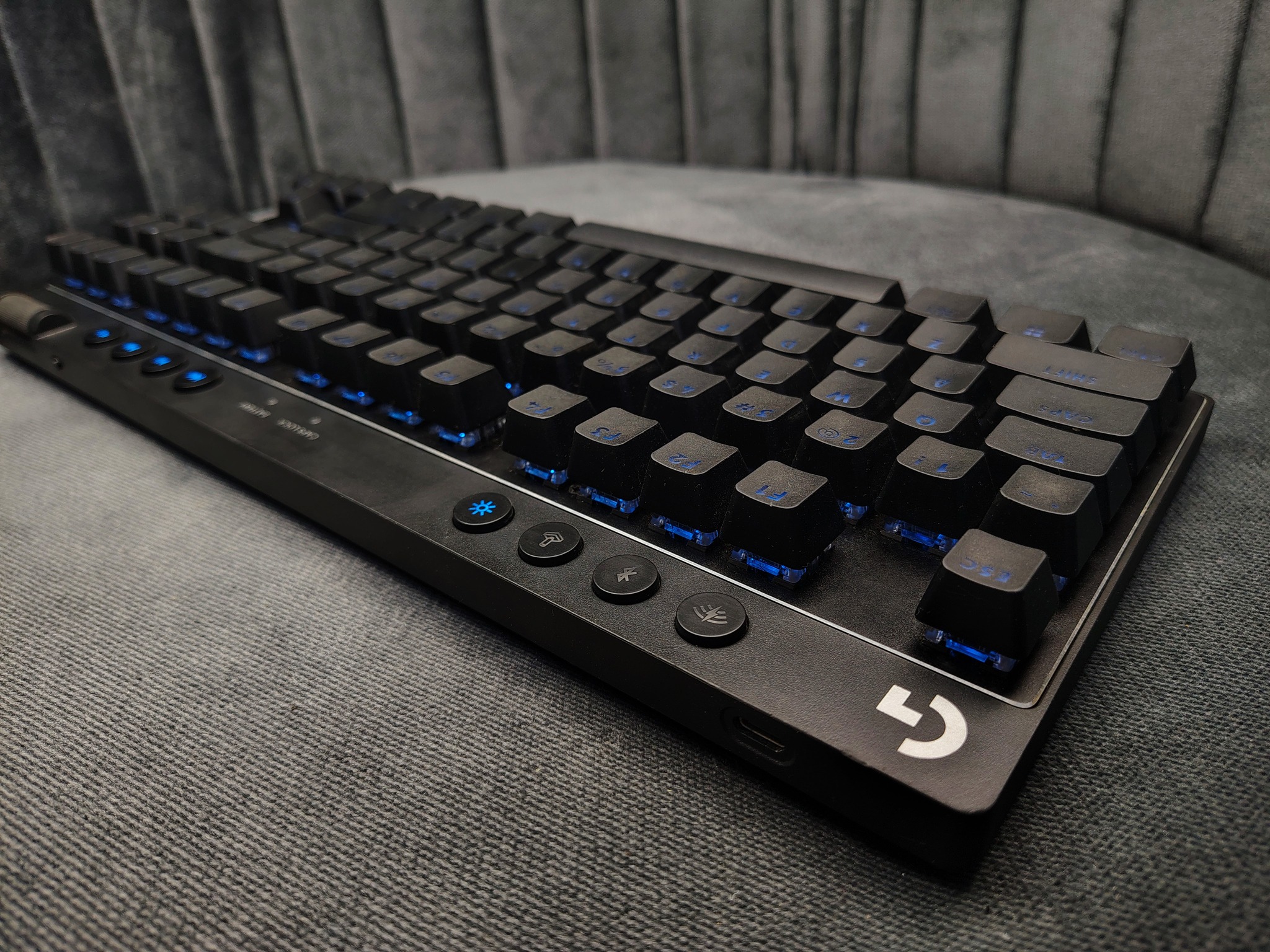 Logitech G PRO X TKL LIGHTSPEED Wireless Gaming Keyboard (Black) - Image 4