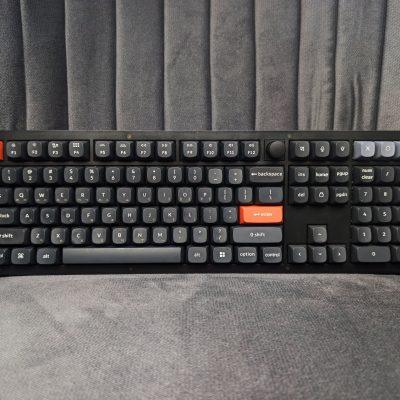 Keychron V6 Wired Custom Mechanical Keyboard with Knob