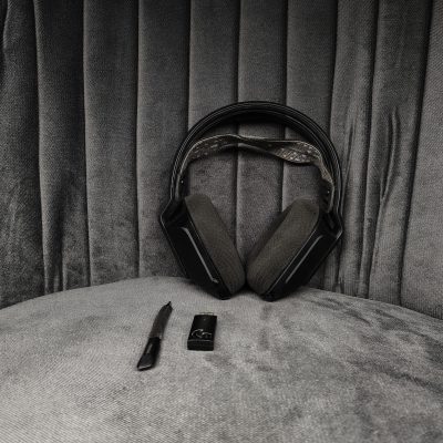 Logitech G733 Lightspeed Wireless Gaming Headset