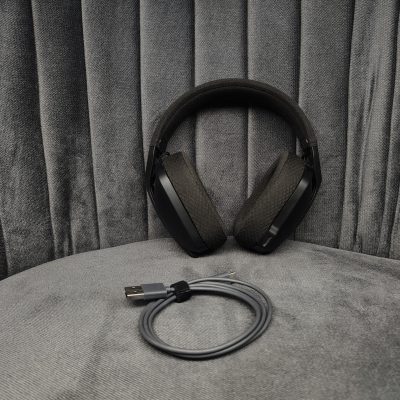 Logitech G435 LIGHTSPEED and Bluetooth Wireless Gaming Headset (Black)