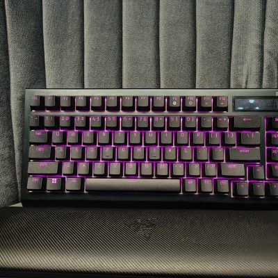 Razer BlackWidow V4 Pro 75% Wireless Gaming Keyboard (OLED Display - True 4K Hz Wireless)