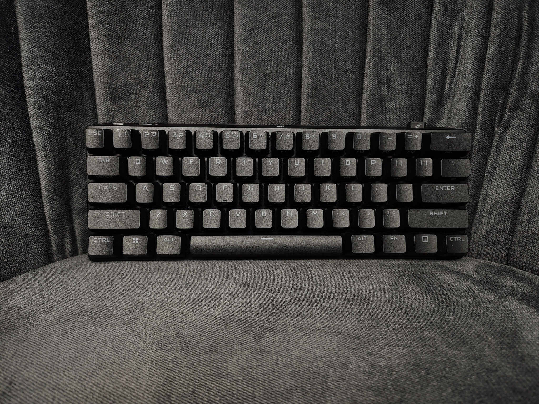 Corsair Gaming Bundle - Image 2