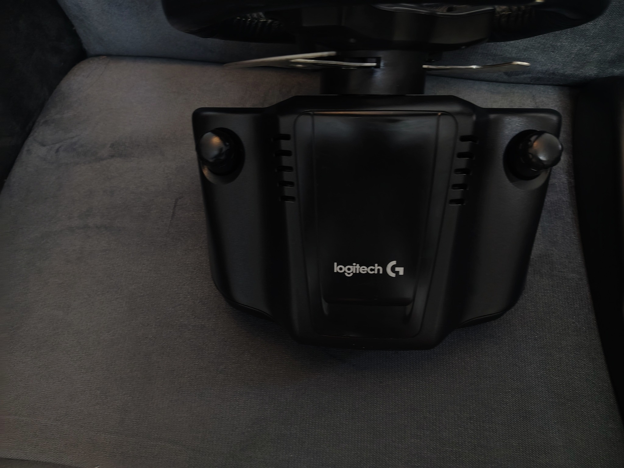 Logitech Driving Force G920 Gaming Racing Wheel - Image 3