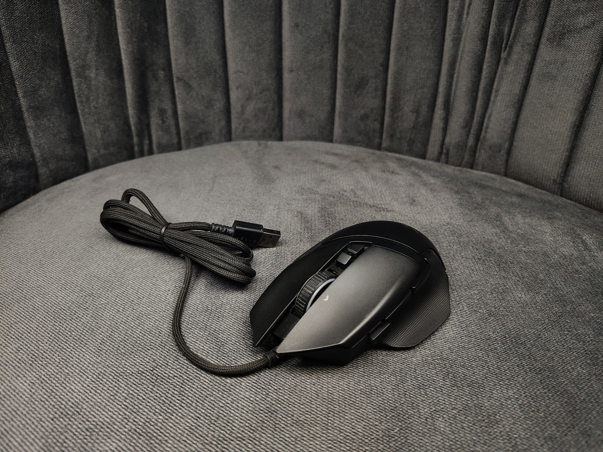 Razer Basilisk V3 35K Wired Ergonomic Gaming Mouse - Image 5