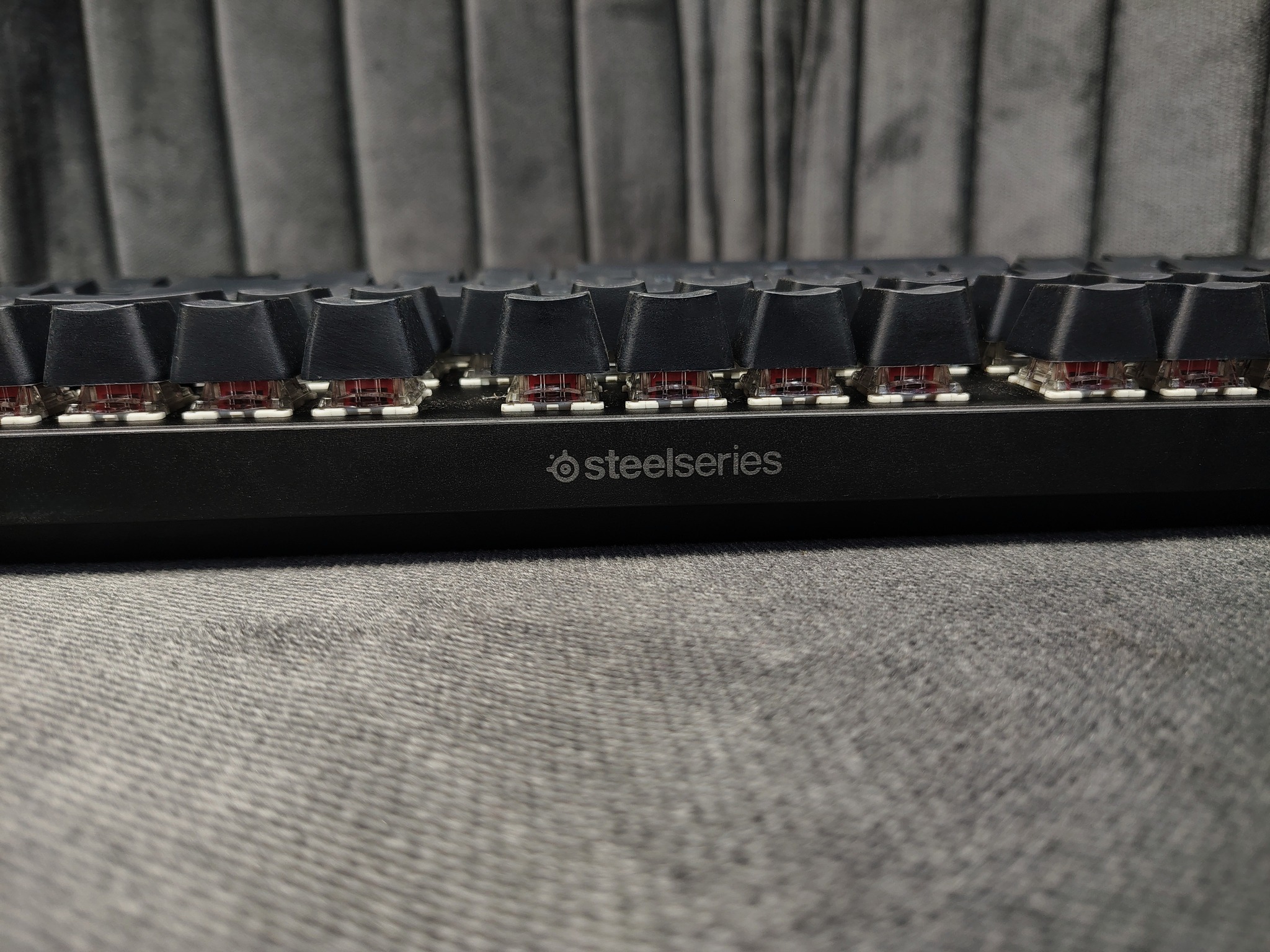SteelSeries Apex Pro TKL Gen 3 Gaming Keyboard (OmniPoint 3.0 HyperMagnetic Switches) - Image 5