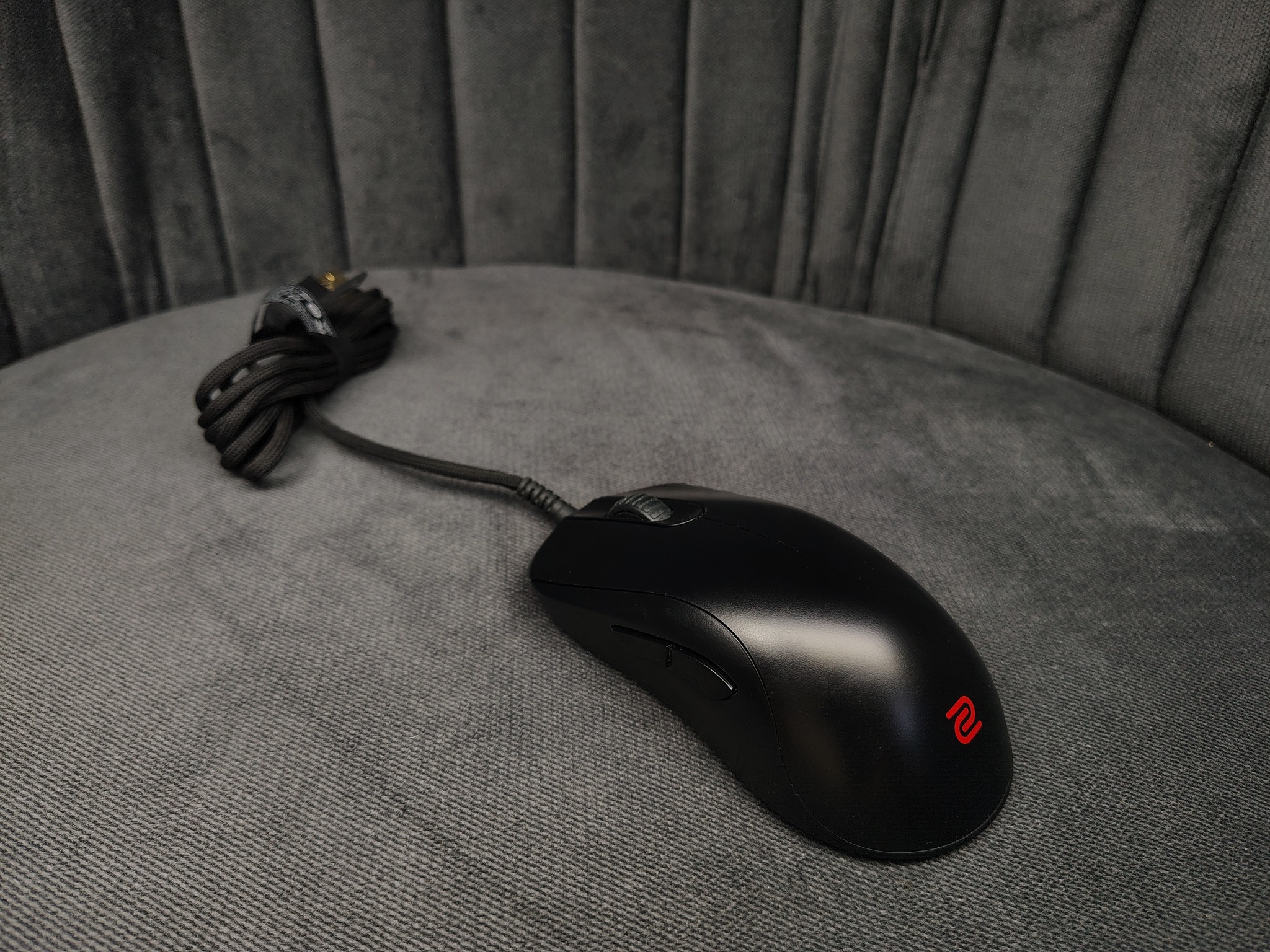 Zowie BenQ ZA11-C Symmetrical Gaming Mouse for Esports - Image 2