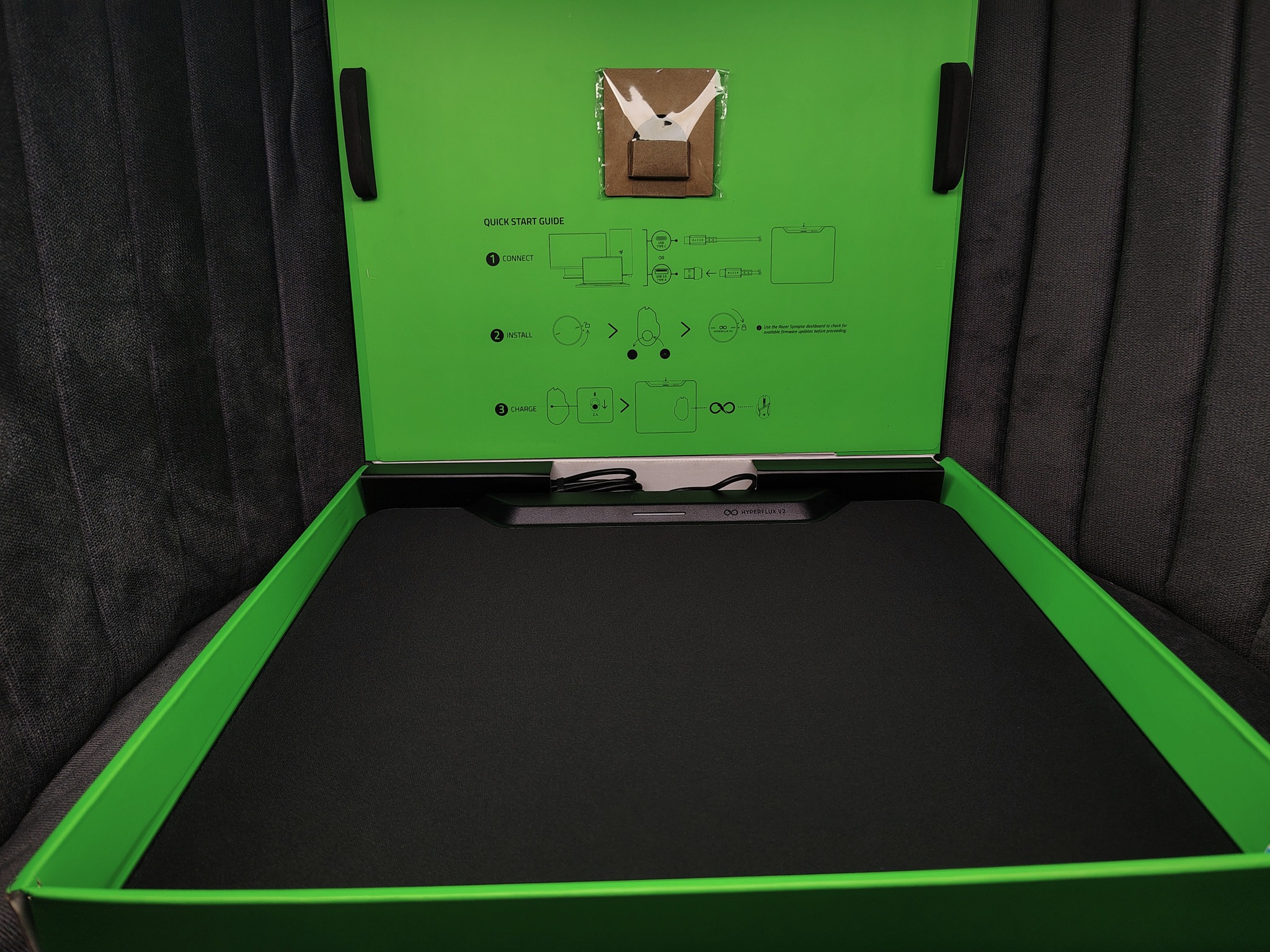 Razer HyperFlux V2 Wireless Charging System for Gaming Mouse - Image 4