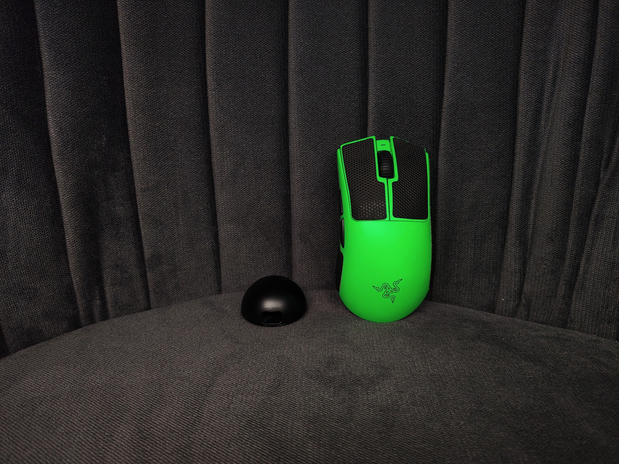 Razer DeathAdder V4 Pro Wireless Gaming Mouse (Green)