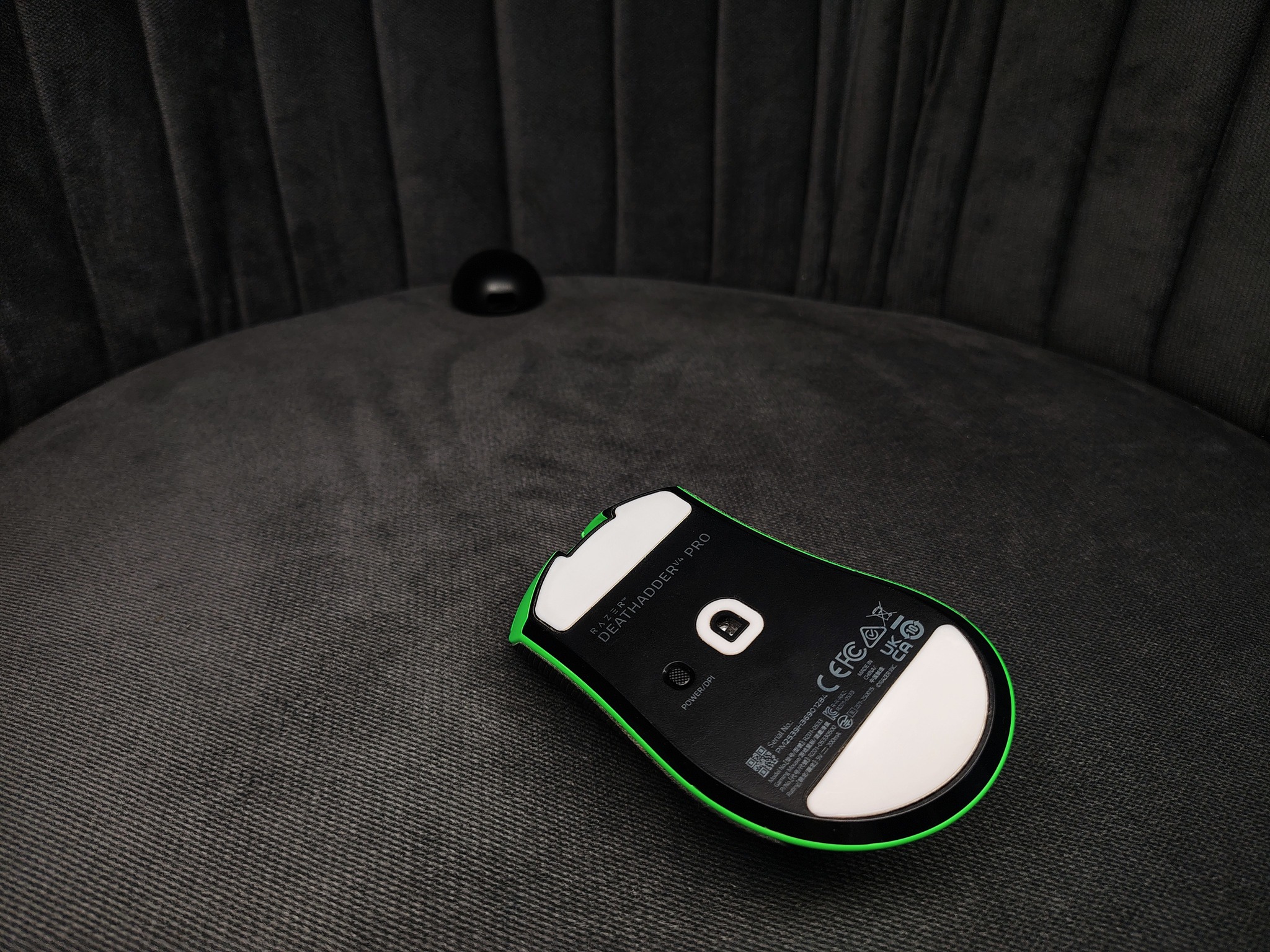 Razer DeathAdder V4 Pro Wireless Gaming Mouse (Green) - Image 6