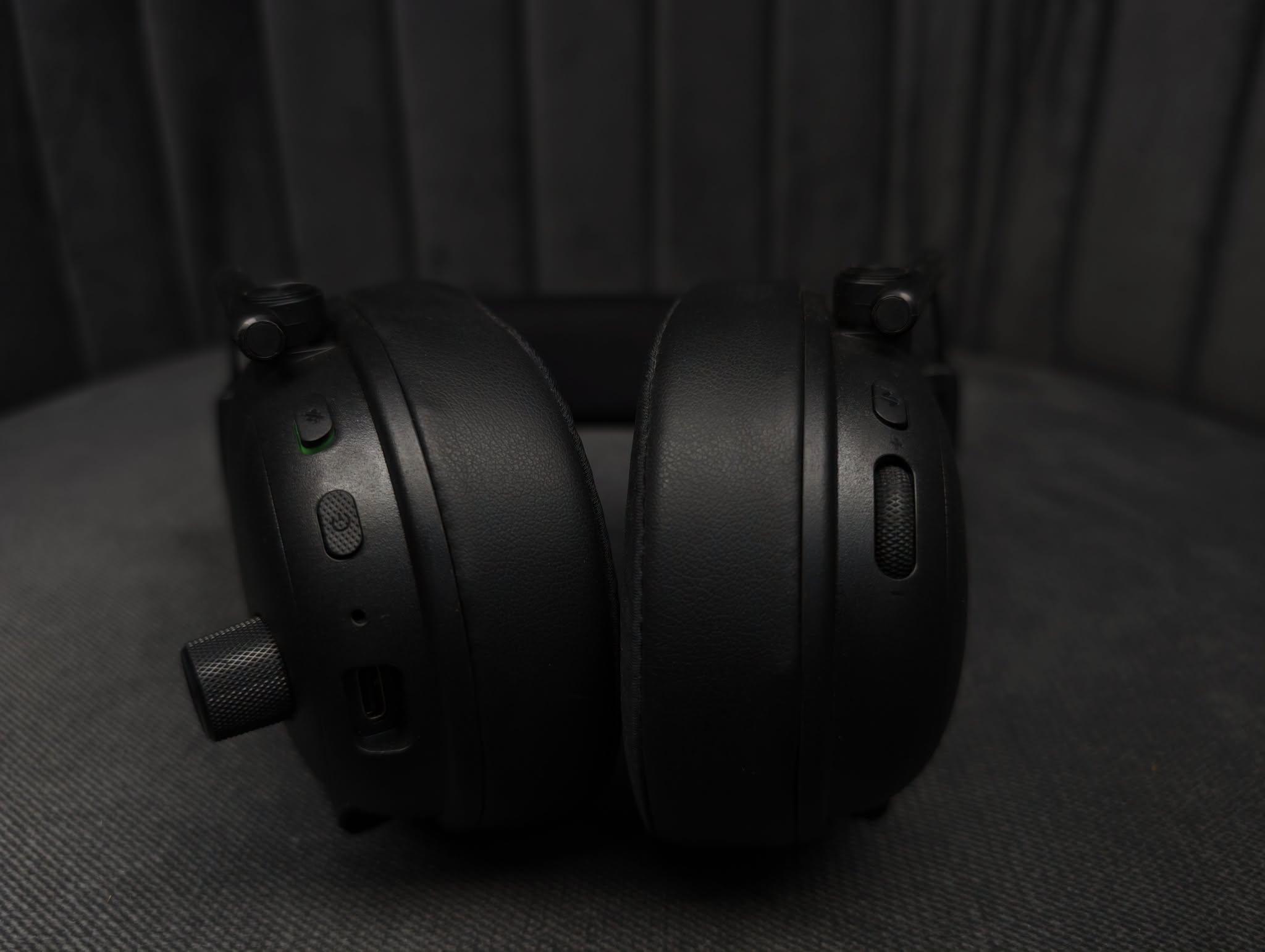 Razer BlackShark V3 Wireless Gaming Headset for Pc - Image 3