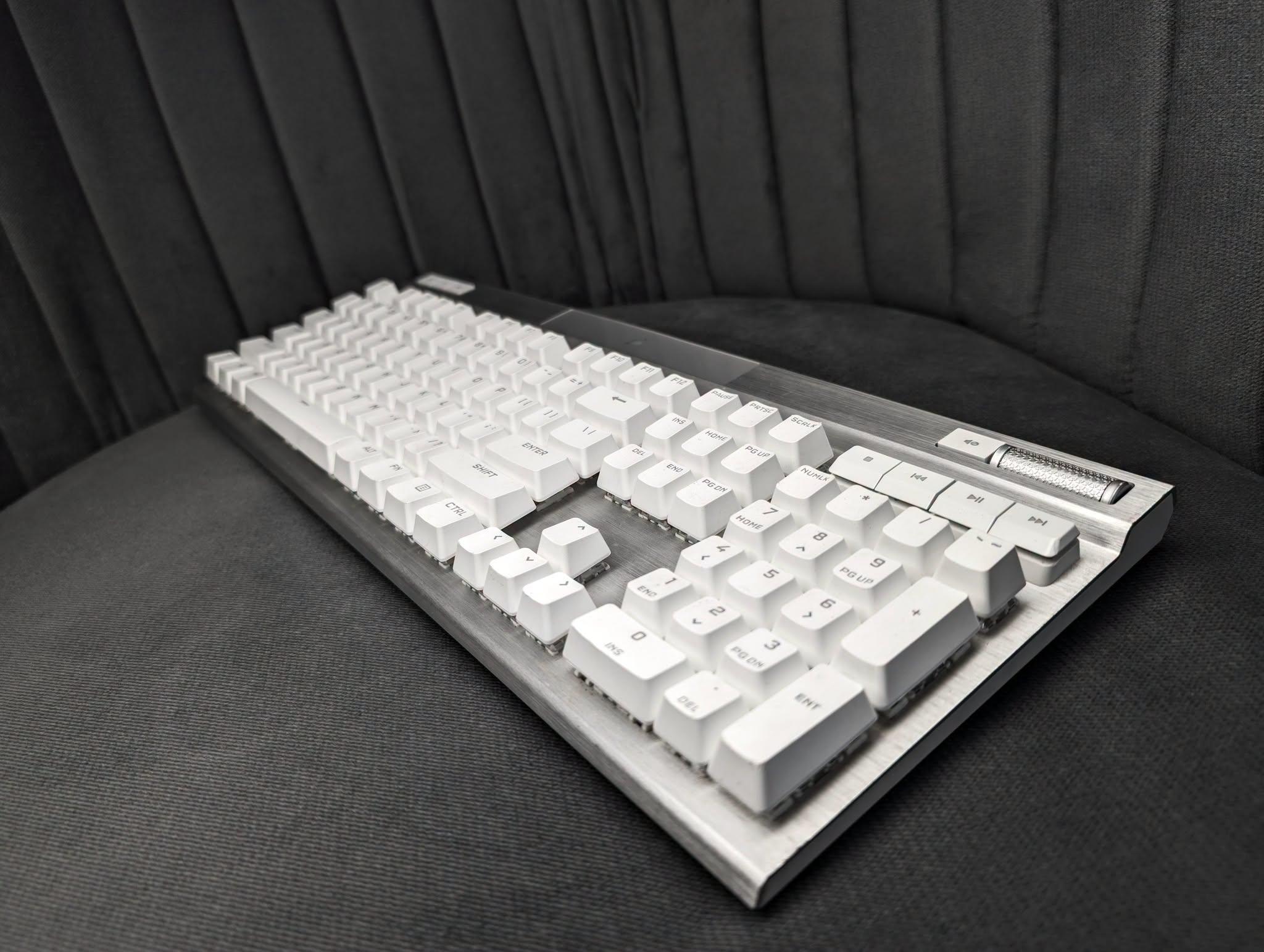 Corsair K70 RGB PRO 8khz Wired Mechanical Gaming Keyboard (White) - Image 3