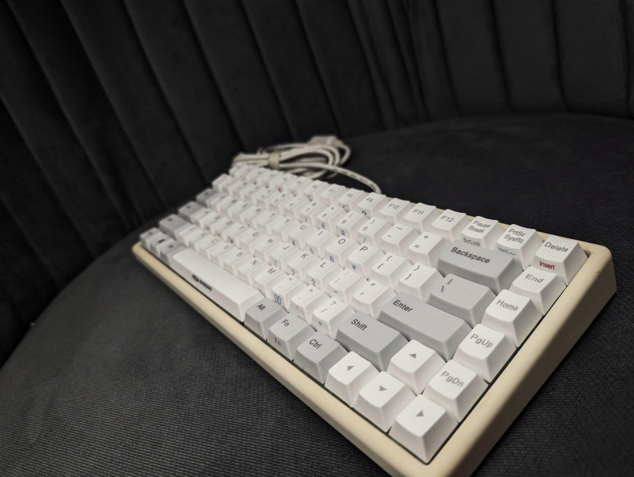 Choc Mini 84 USB NKRO Mechanical Gaming Keyboard (Cherry MX Brown Switches) - Image 4