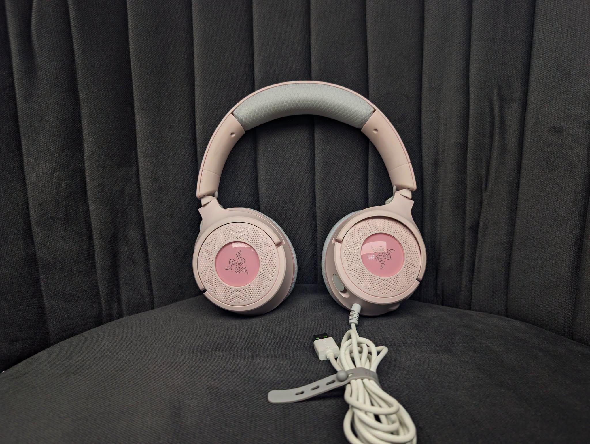 Razer Kraken V4 X Wired Gaming Headset (My Melody Edition) - Image 2