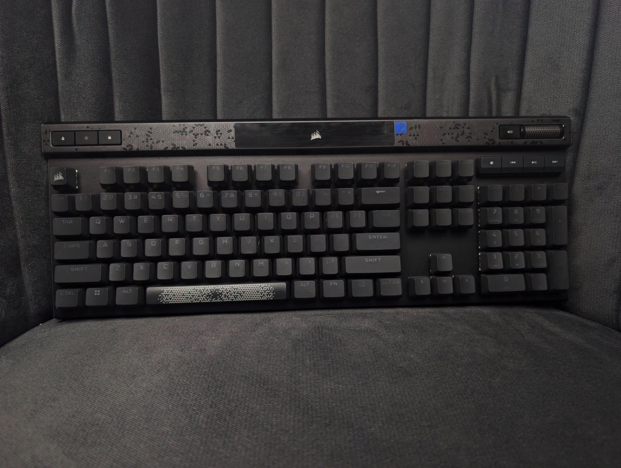 CORSAIR K70 MAX RGB Magnetic Rapid Trigger Gaming Keyboard - Image 2