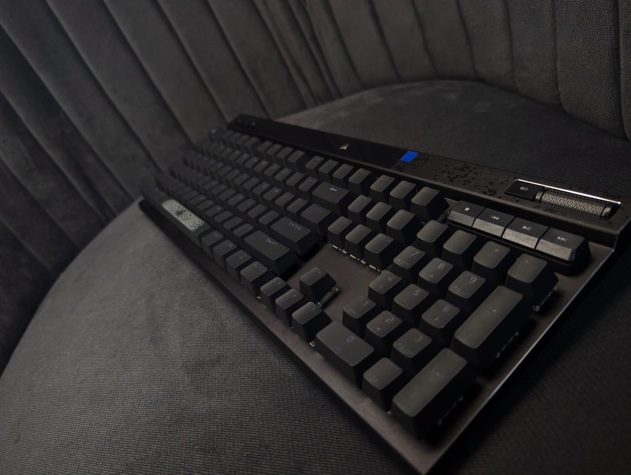 CORSAIR K70 MAX RGB Magnetic Rapid Trigger Gaming Keyboard - Image 4