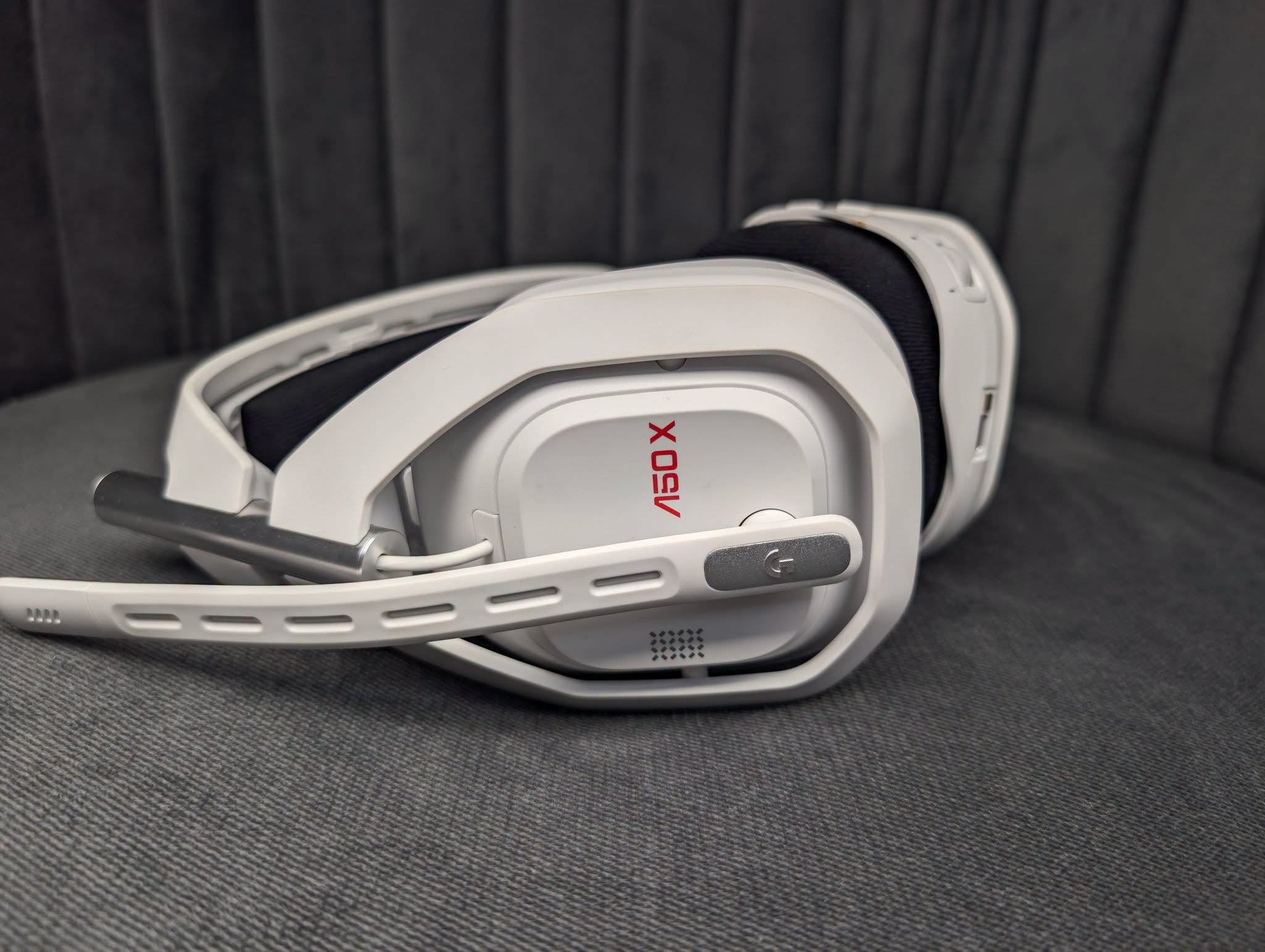 Logitech G Astro A50 X Multi-Platform Wireless Gaming Headset (White) - Image 3