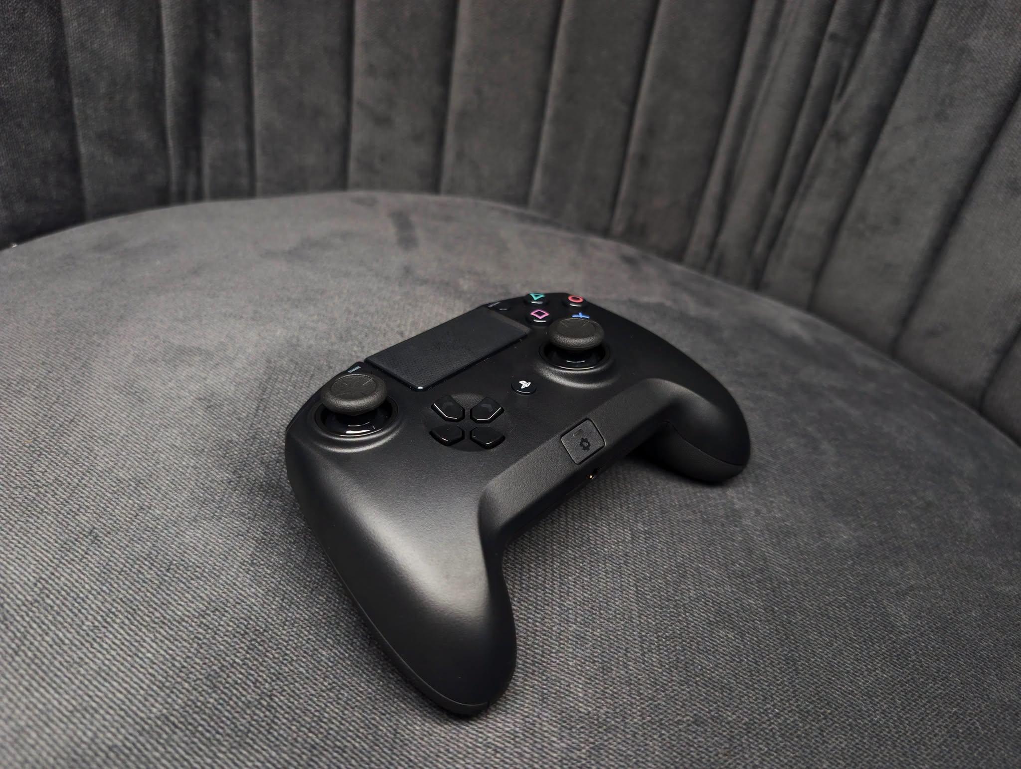 Razer Raiju Tournament Edition - Wireless and Wired Gaming Controller for PS & PC - Image 3