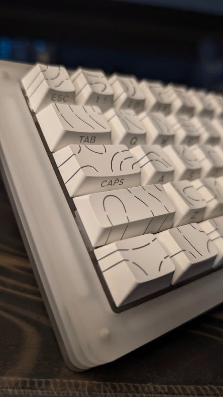 Akko Acrylic64 ACR64 Custon Keyboard (RGB)(Contour Keycaps) - Image 4