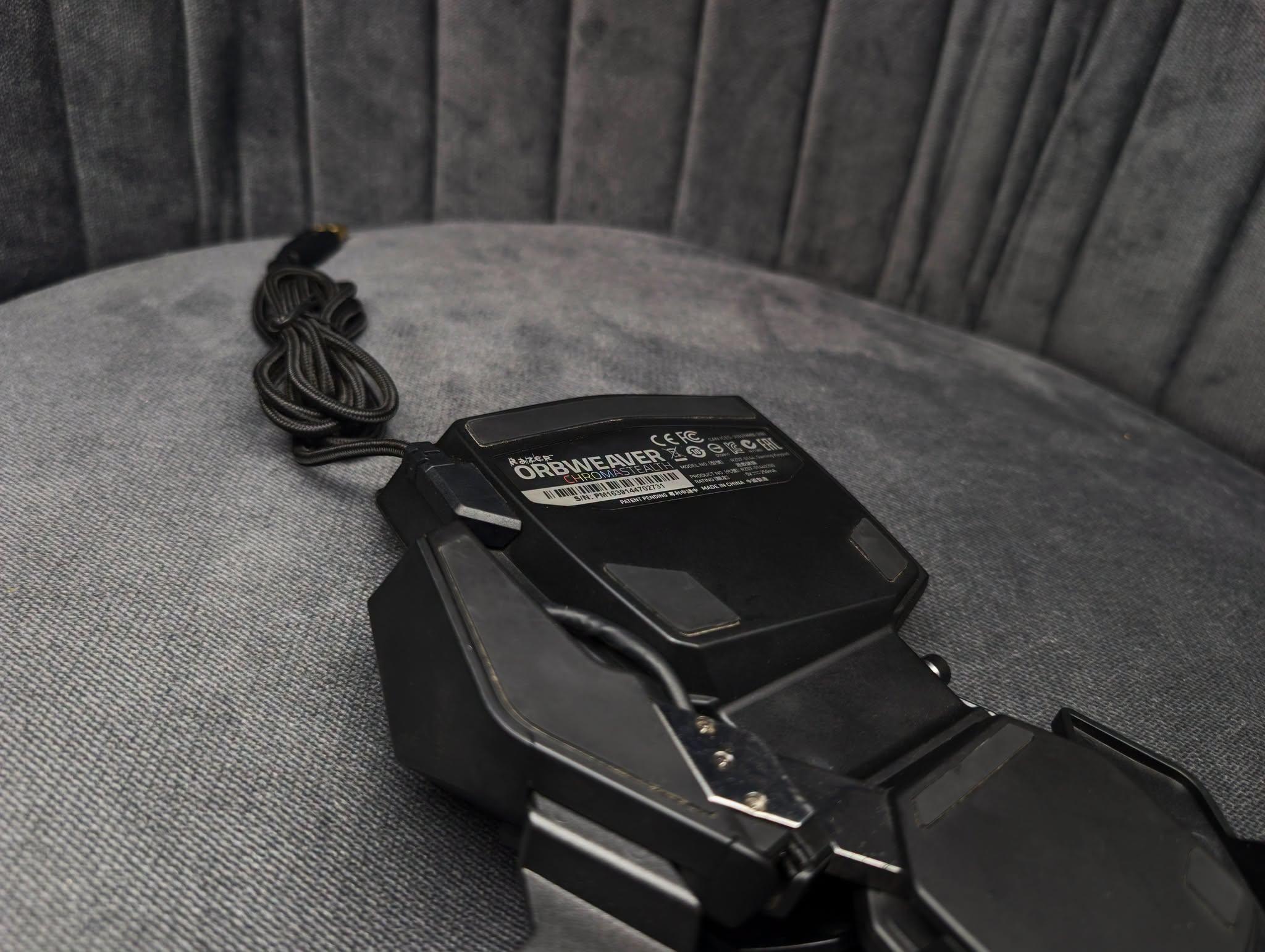 Razer Orbweaver Chroma Stealth Gaming Keypad - Image 5