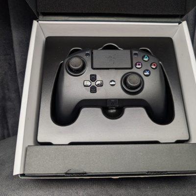 Razer Raiju Tournament Edition - Wireless and Wired Gaming Controller for PS & PC