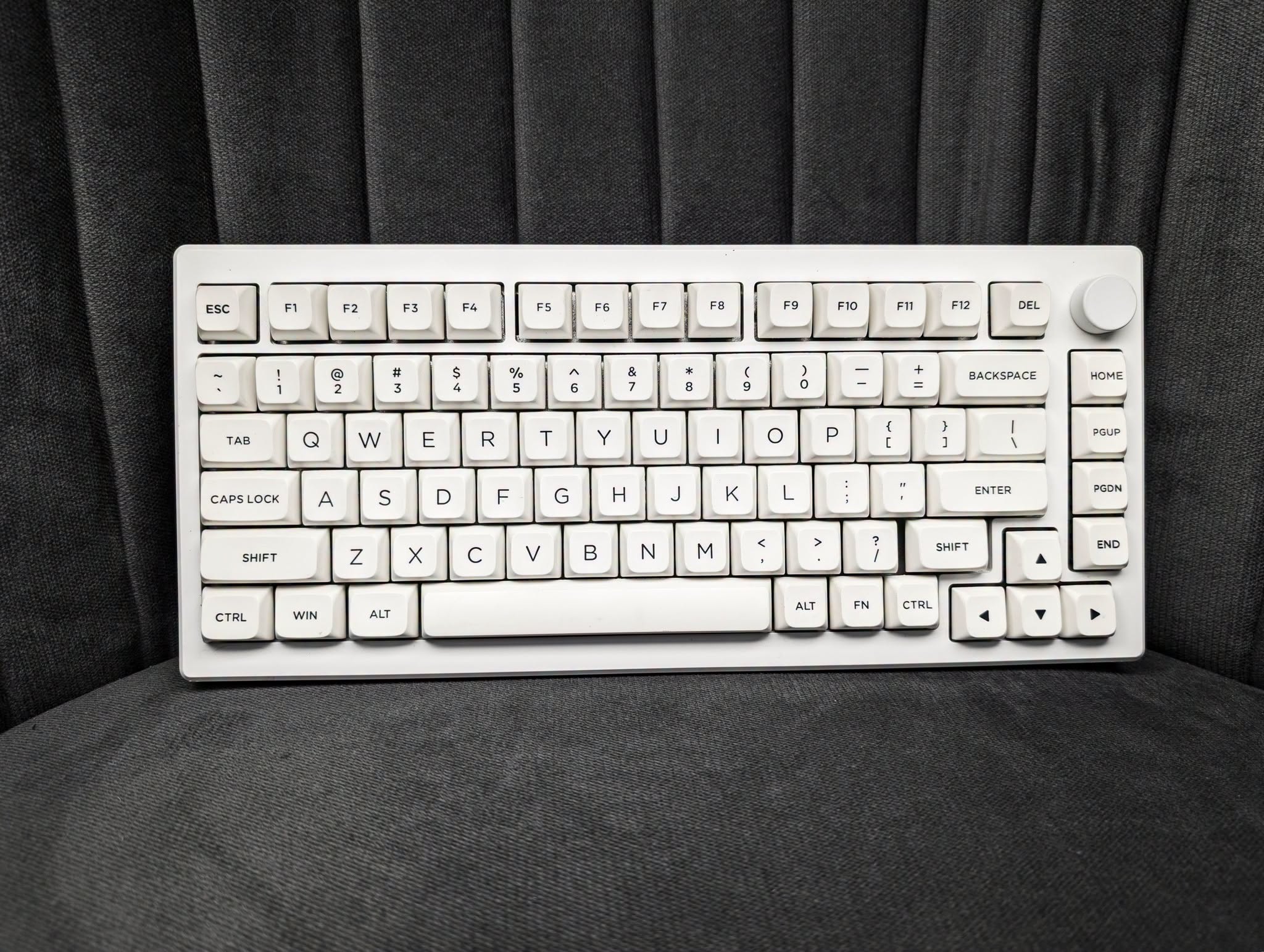 Akko MOD007B HE PC World Tour Tokyo Wired Magnetic Switches Hall Effect Rapid Trigger Gaming Keyboard (8k Polling Rate with Knob)
