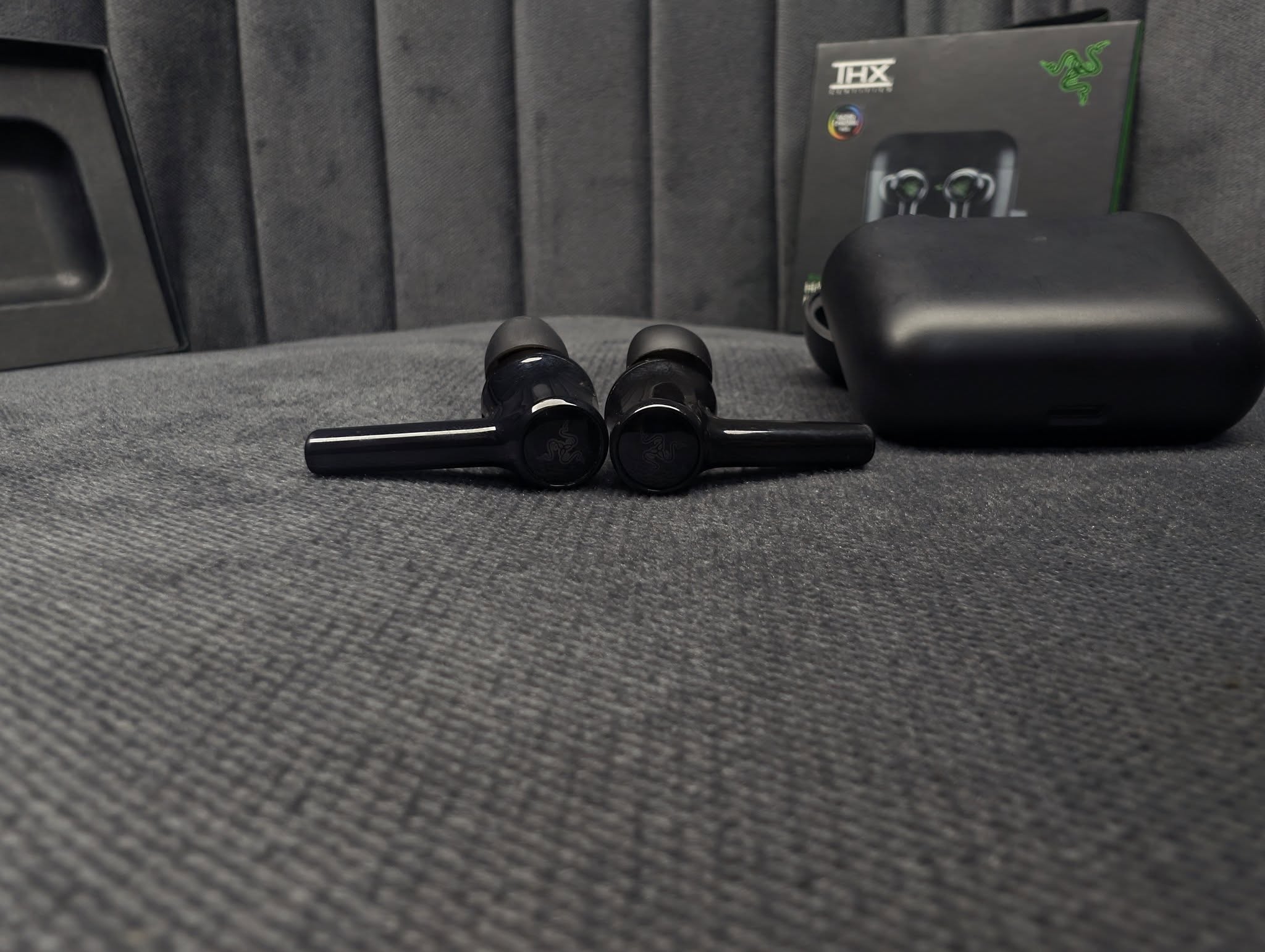 Razer Hammerhead Pro HyperSpeed Wireless Gaming Earbuds - Image 5